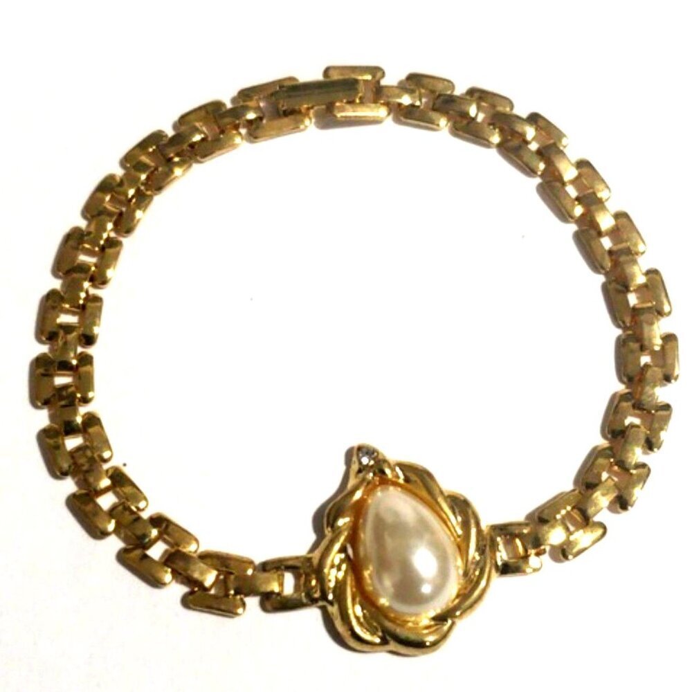 Gold Chain Bracelet Teardrop Faux Pearl Centerpiece – Elegant Timeless Jewelry - Picture 3 of 8